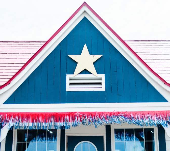 Les Trois Pignons: Museum of the Hooked Rug and Home Life 1