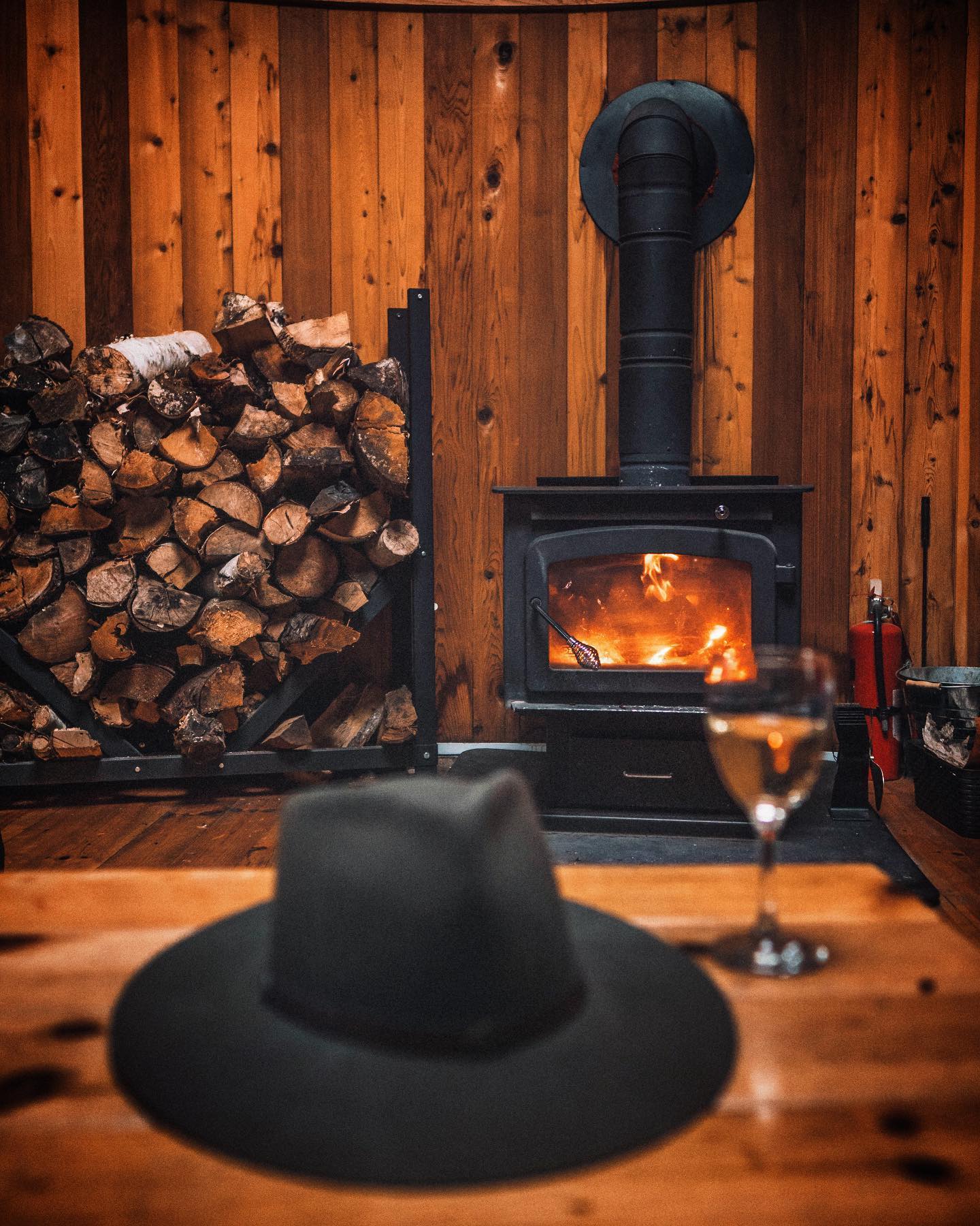 Warm Up to Winter : Fireplace Edition 7