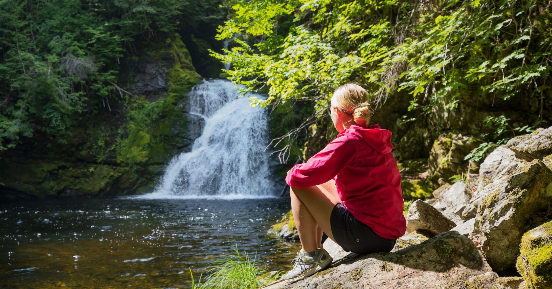 Safety Tips for Hiking and Chasing Waterfalls